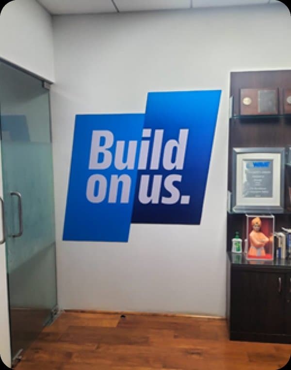 Pan-India signage deployment at franchise store